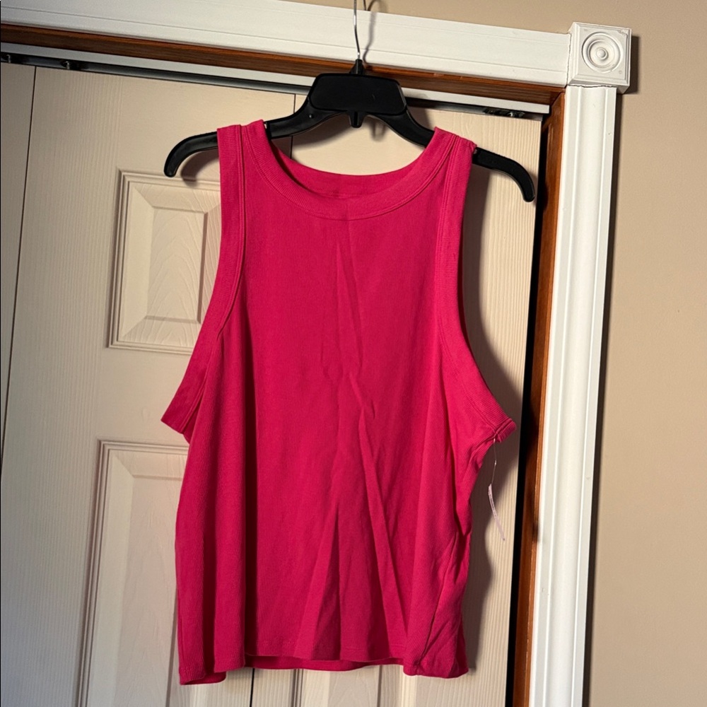 Old Navy Women's Fuchsia Tank Top